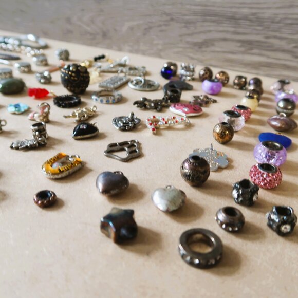 100 Pc Pandora Style Charms European Beads Crystals Enamel Bundle Vintage & More - Picture 6 of 15